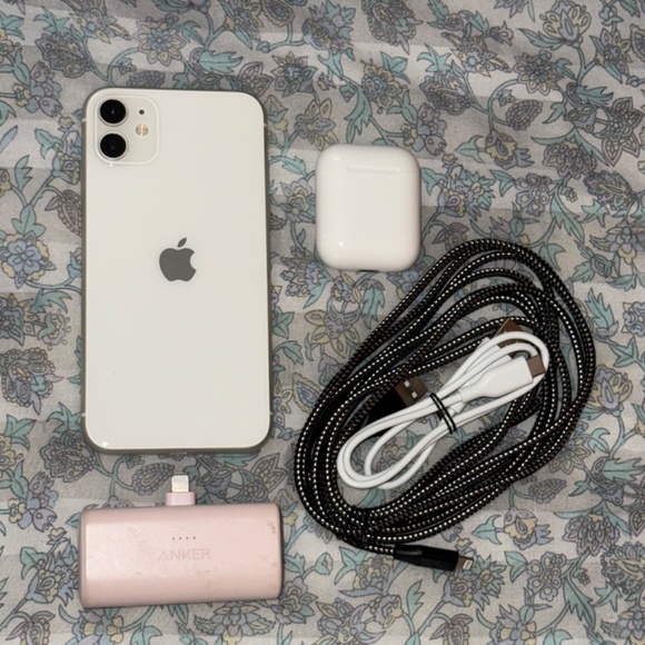 Apple Other - IPhone 11 Bundle